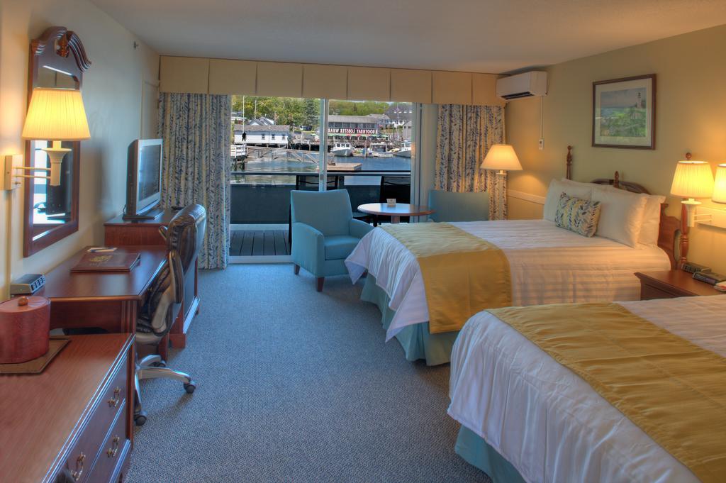 Browns Wharf 3* Boothbay Harbor
