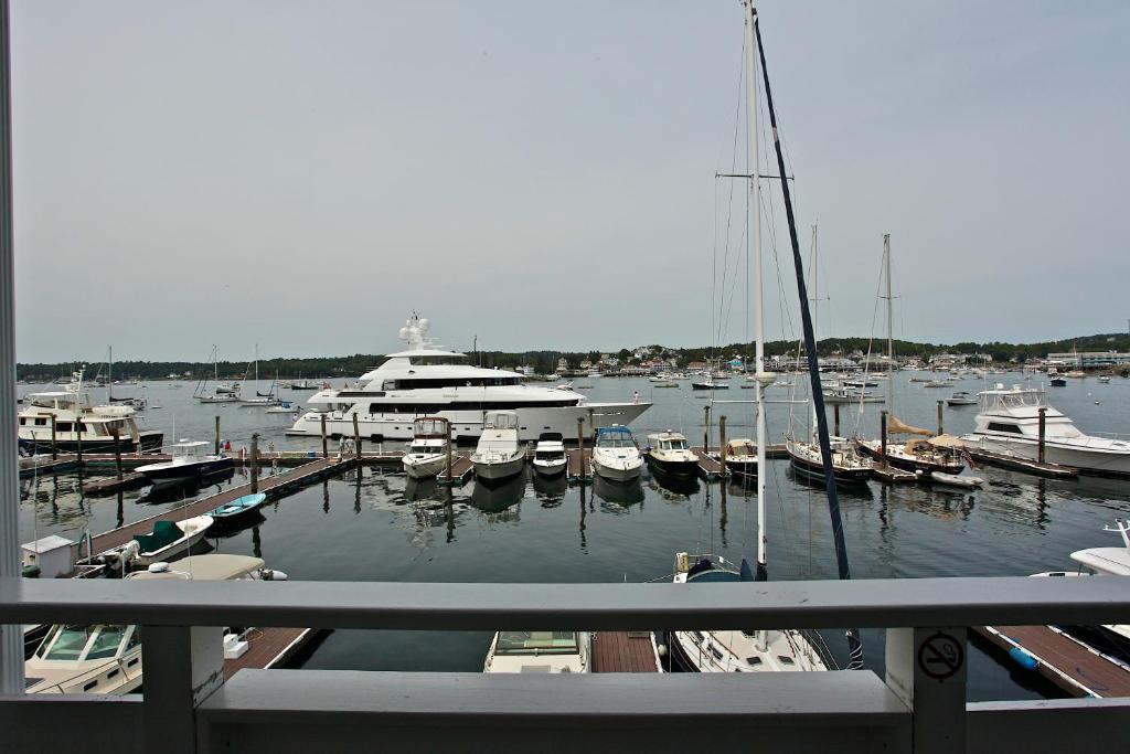 Browns Wharf 3* Boothbay Harbor